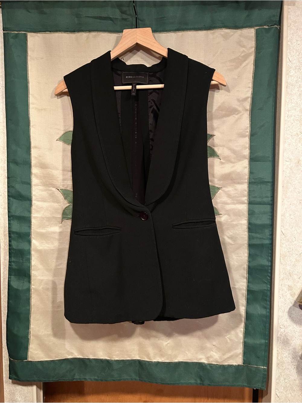 Black Sleeveless Blazer Vest